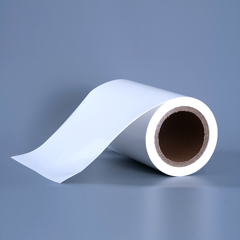 Materiais de etiqueta de filme de vinil PET com brilho 25mic com rolo enorme adesivo acrílico para impressão a jato de tinta