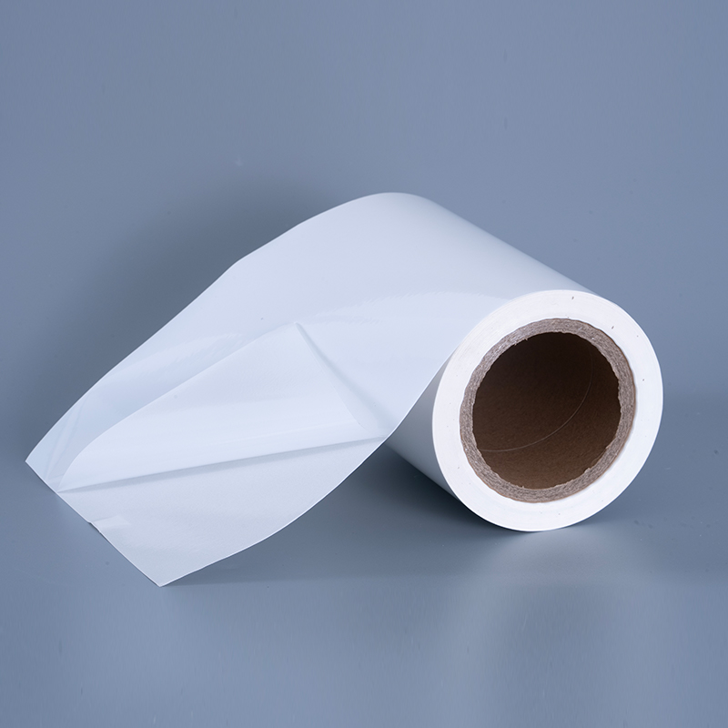 Materiais de etiqueta de filme de vinil PET com brilho 25mic com rolo enorme adesivo acrílico para impressão a jato de tinta