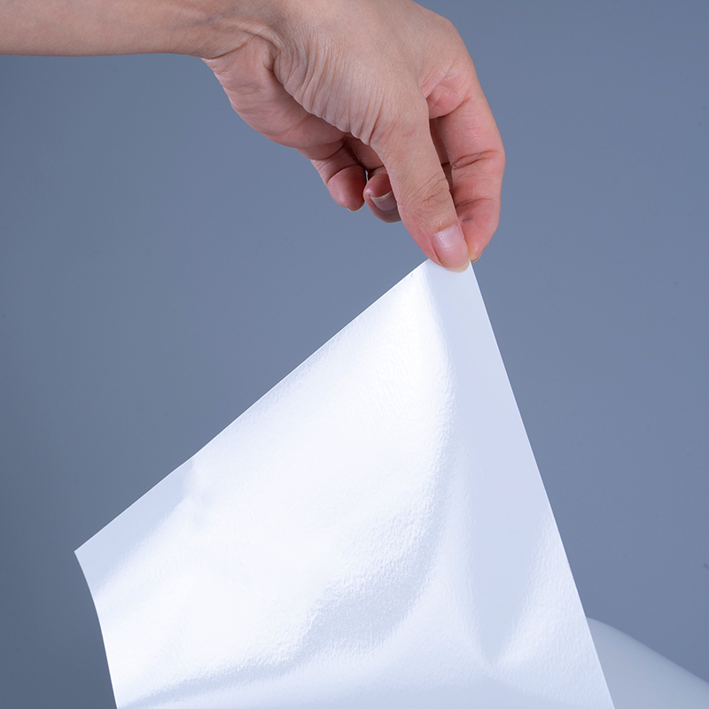 Materiais de etiqueta de filme de vinil PET com brilho 25mic com rolo enorme adesivo acrílico para impressão a jato de tinta