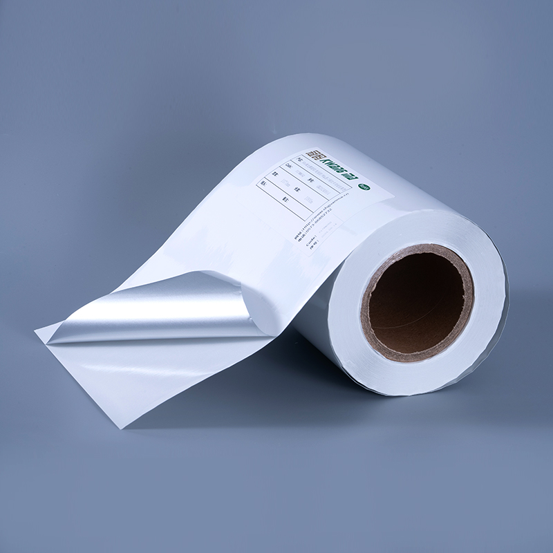 Etiqueta autoadesiva de filme de poliéster aluminizado branco brilhante de 25mic com adesivo acrílico à base de água para impressão a jato de tinta